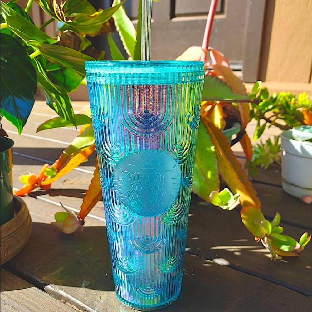 💎🧜‍♀️ NEW Starbucks Teal Mermaid Scale Iridescent Tumbler cup venti 24oz 💎 - Picture 3 of 4